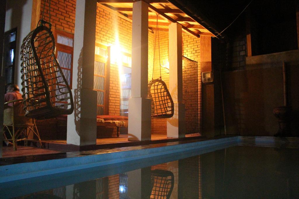 Hotel Plantation Retreat à Pathadumbara Extérieur photo
