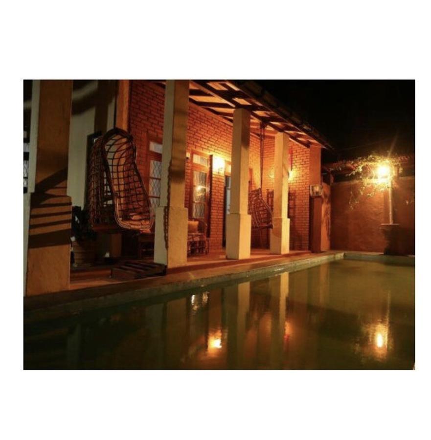 Hotel Plantation Retreat à Pathadumbara Extérieur photo