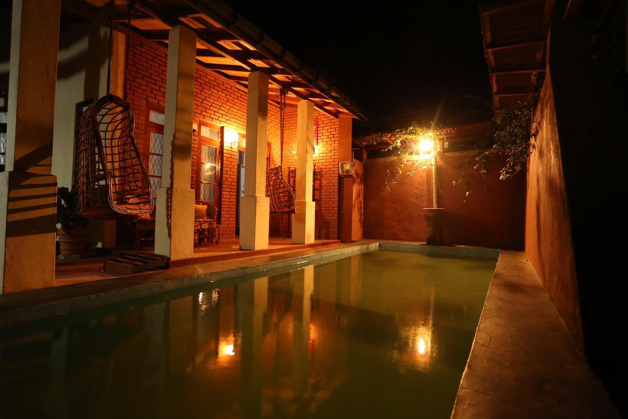Hotel Plantation Retreat à Pathadumbara Extérieur photo